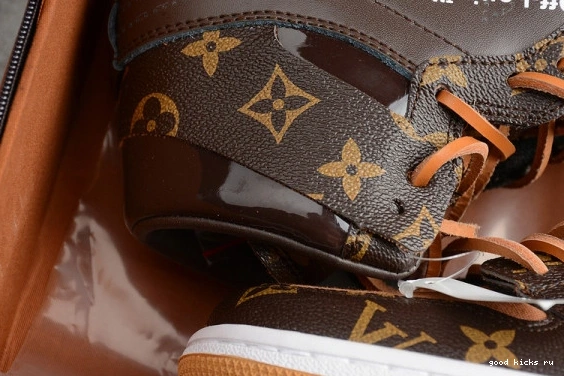 (WITH -LouiV CASE) JORDAN AIR AQ0818-158 AQ0818-158 O-W 1 0402